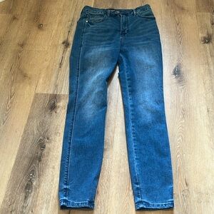 Judy Blue Skinny Fit Size 9